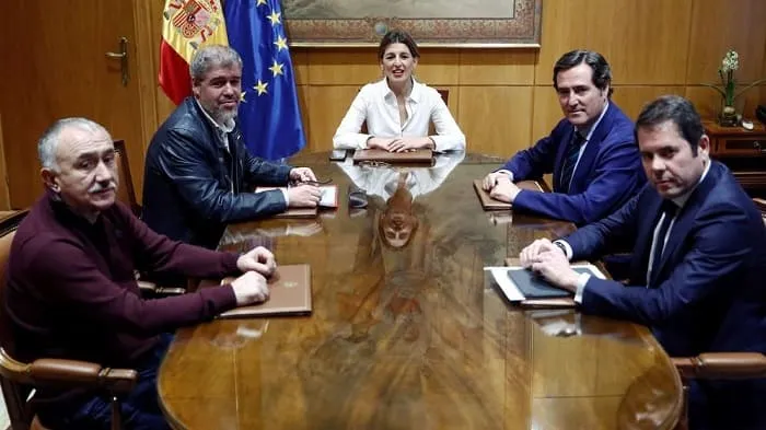La subida del salario mínimo interprofesional (SMI) tendrá efectos retroactivos a 1 de enero